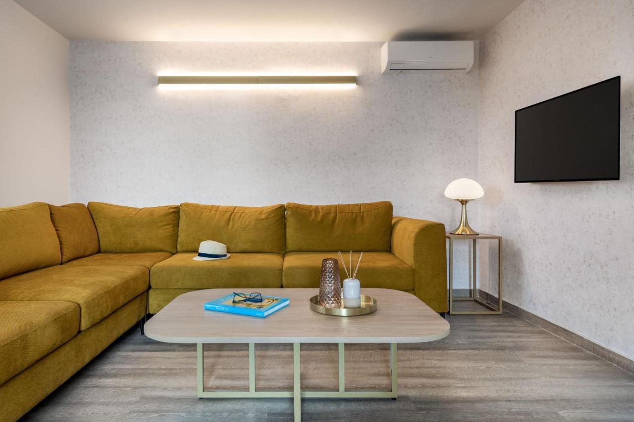 Vouliagmeni Stylish Homes By Blupine Atene Esterno foto